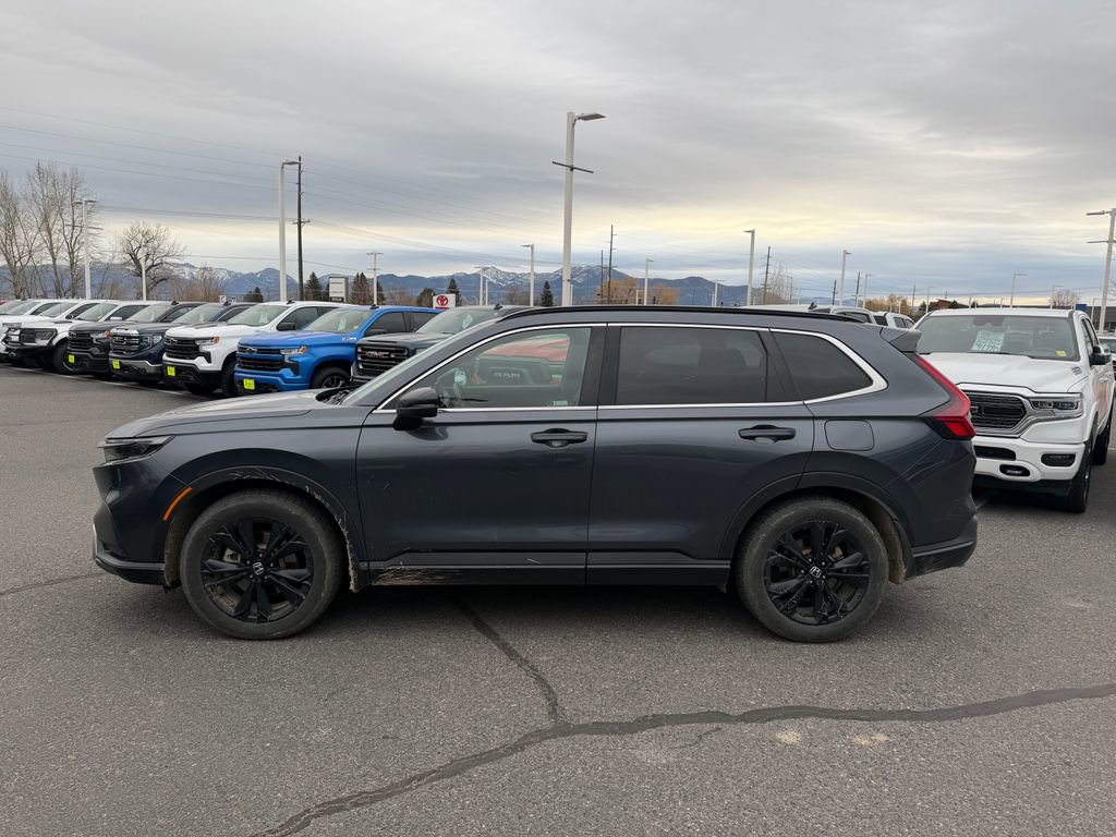 Used 2024 Honda CR-V Sport Touring image 3