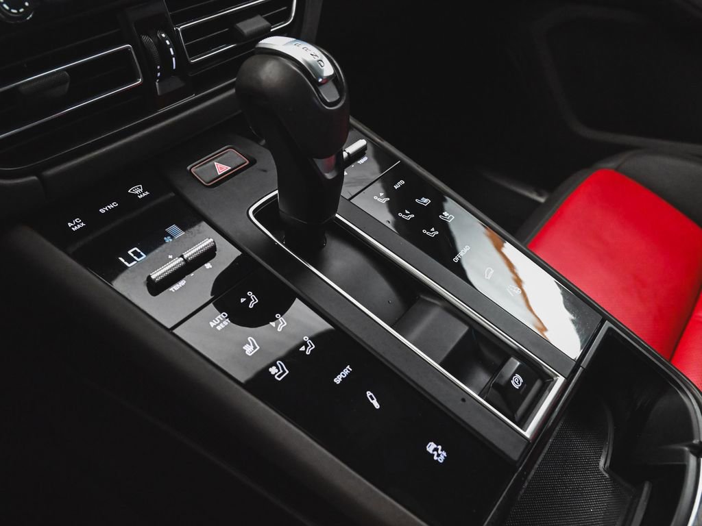 Used 2023 Porsche Macan S image 27