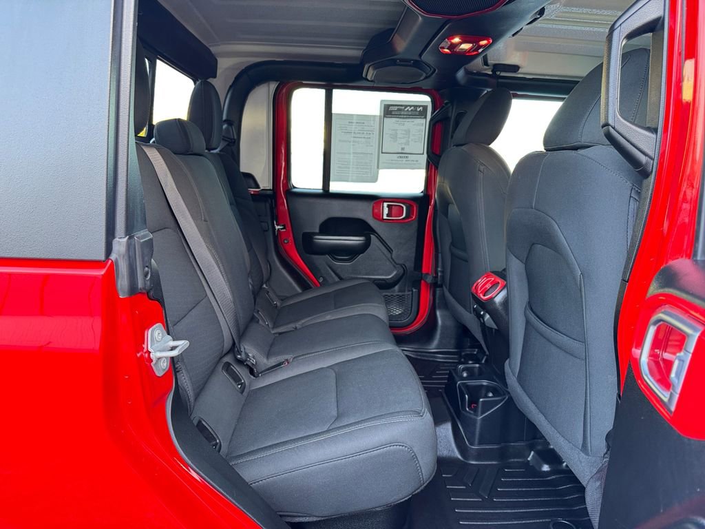Used 2021 Jeep Gladiator Sport image 18