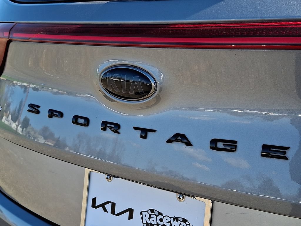 Certified 2022 Kia Sportage Nightfall Edition w/ Nighfall AWD Premium Package image 30