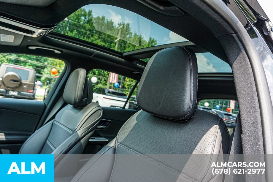 Used 2026 Mercedes-Benz GLC 350e 4MATIC image 17