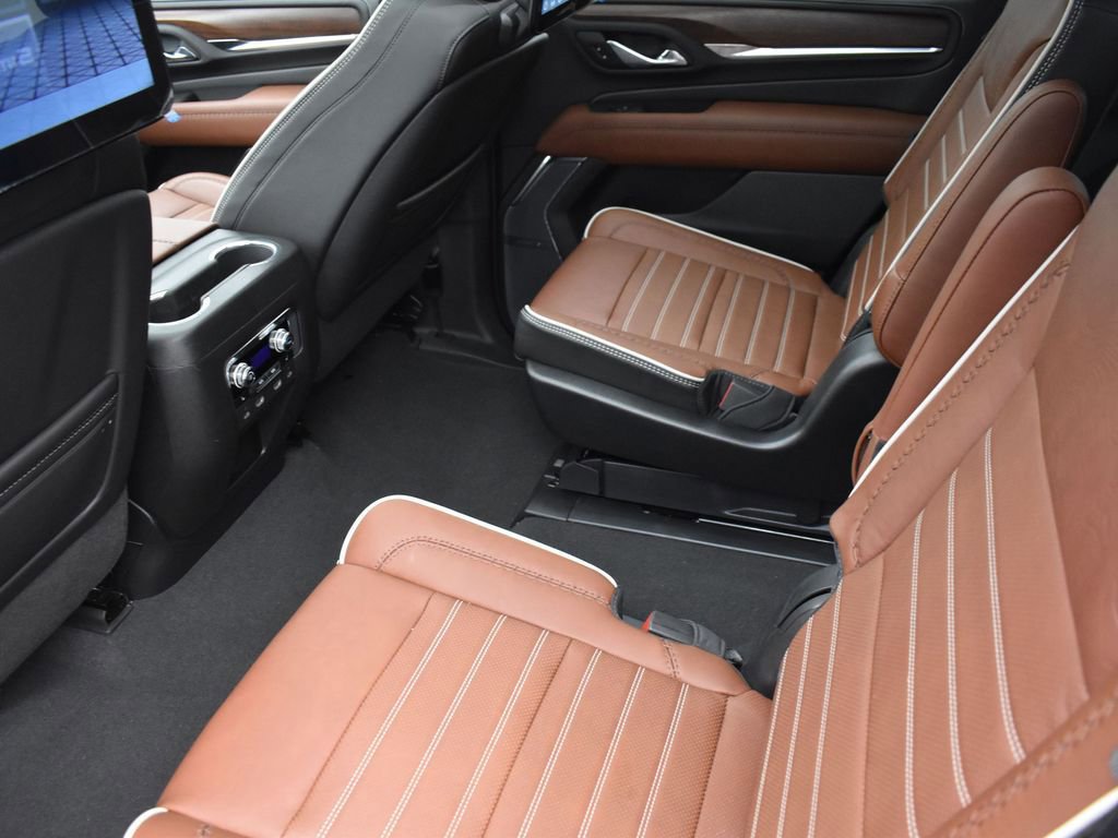 Used 2023 GMC Yukon Denali Ultimate image 28