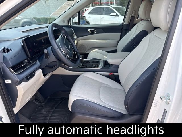 Certified 2025 Kia Carnival EX image 19