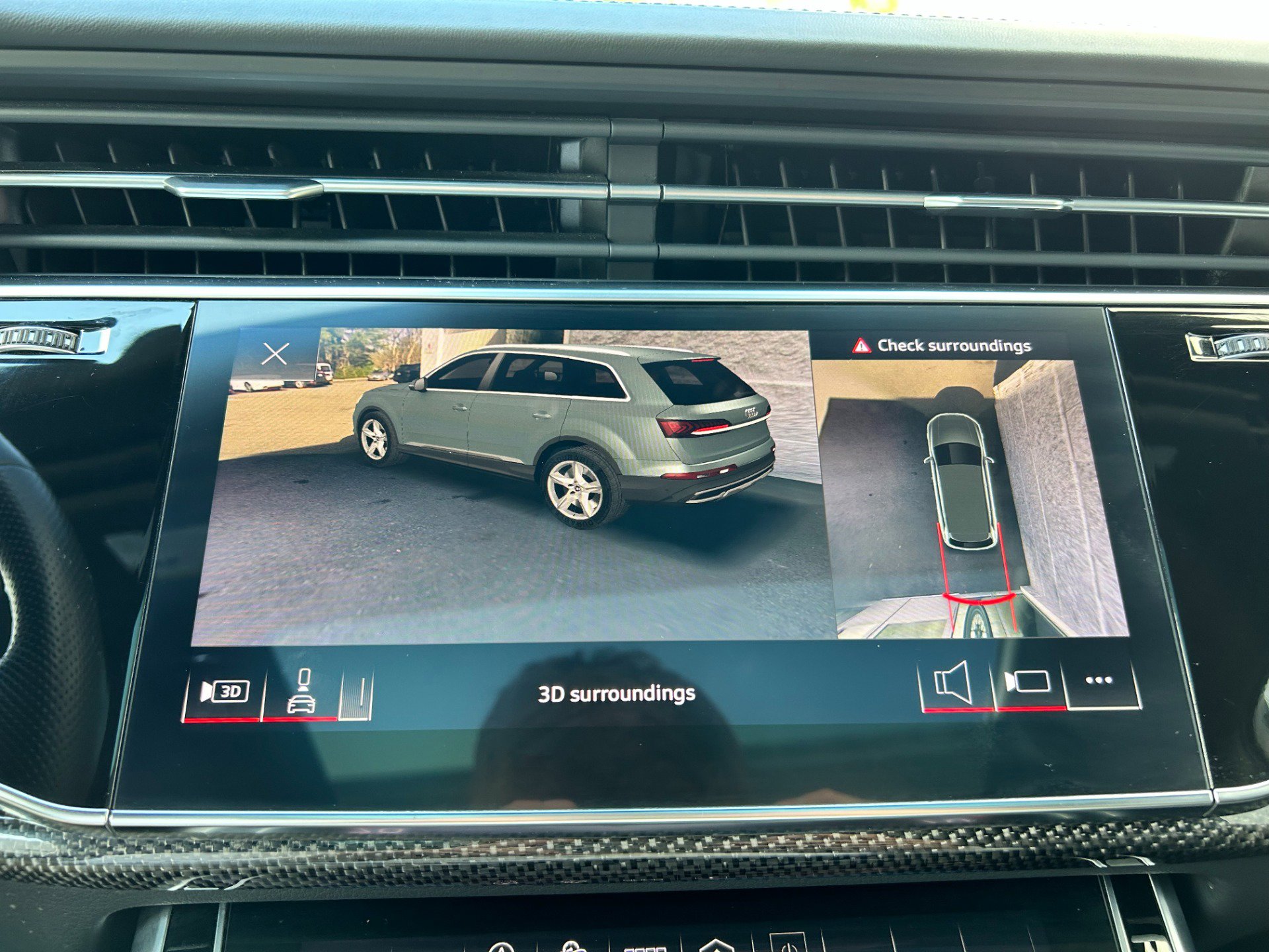 Used 2021 Audi SQ7 Premium Plus w/ Driver Assistance Package image 28