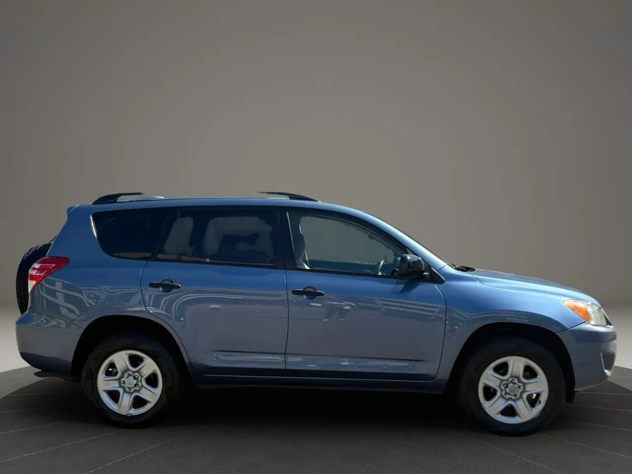 Used 2010 Toyota RAV4 2WD image 5