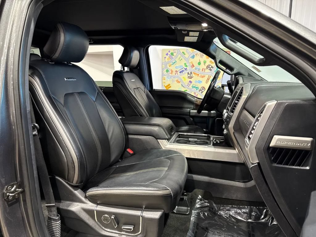 Used 2017 Ford F250 Platinum w/ Platinum Ultimate Package AWD/4WD image 35