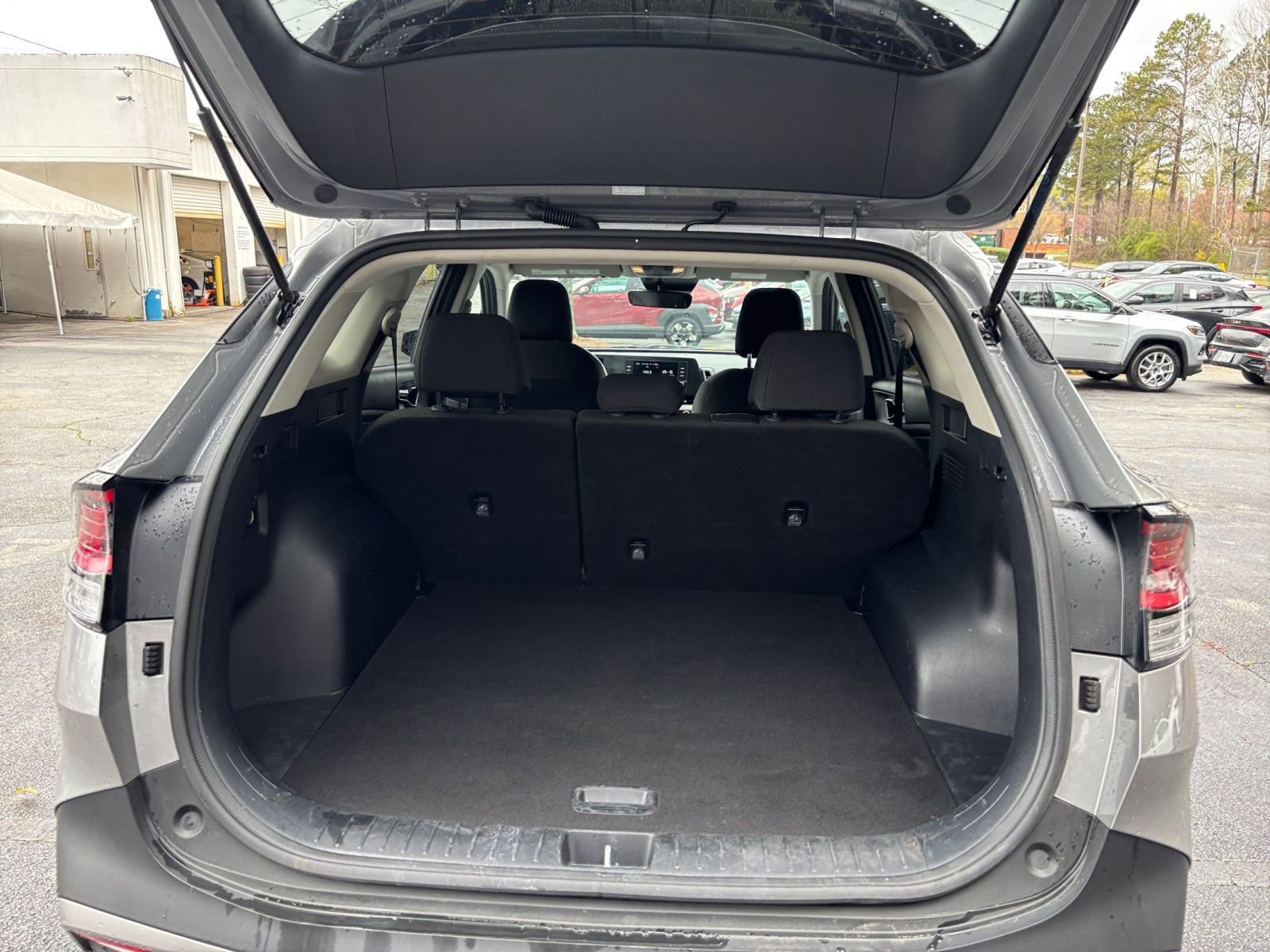 Used 2025 Kia Sportage LX image 31