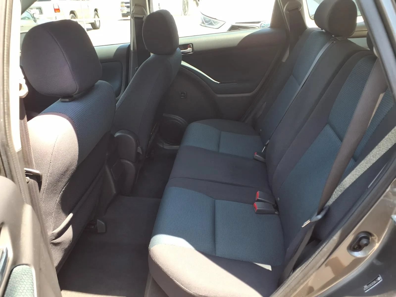 Used 2005 Toyota Matrix XR FWD image 25