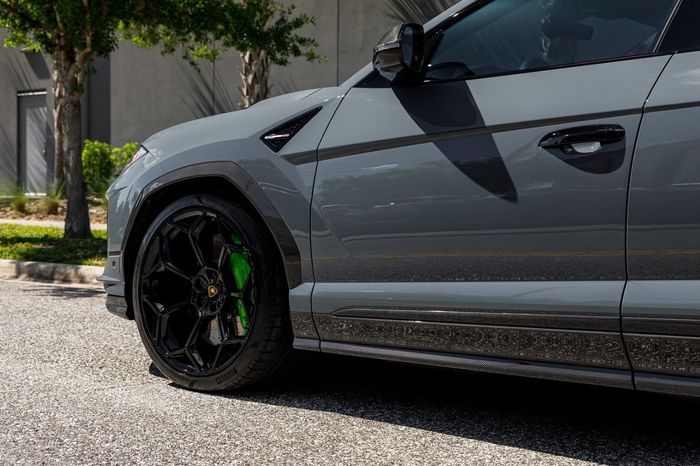 Used 2023 Lamborghini Urus Performante AWD/4WD image 43
