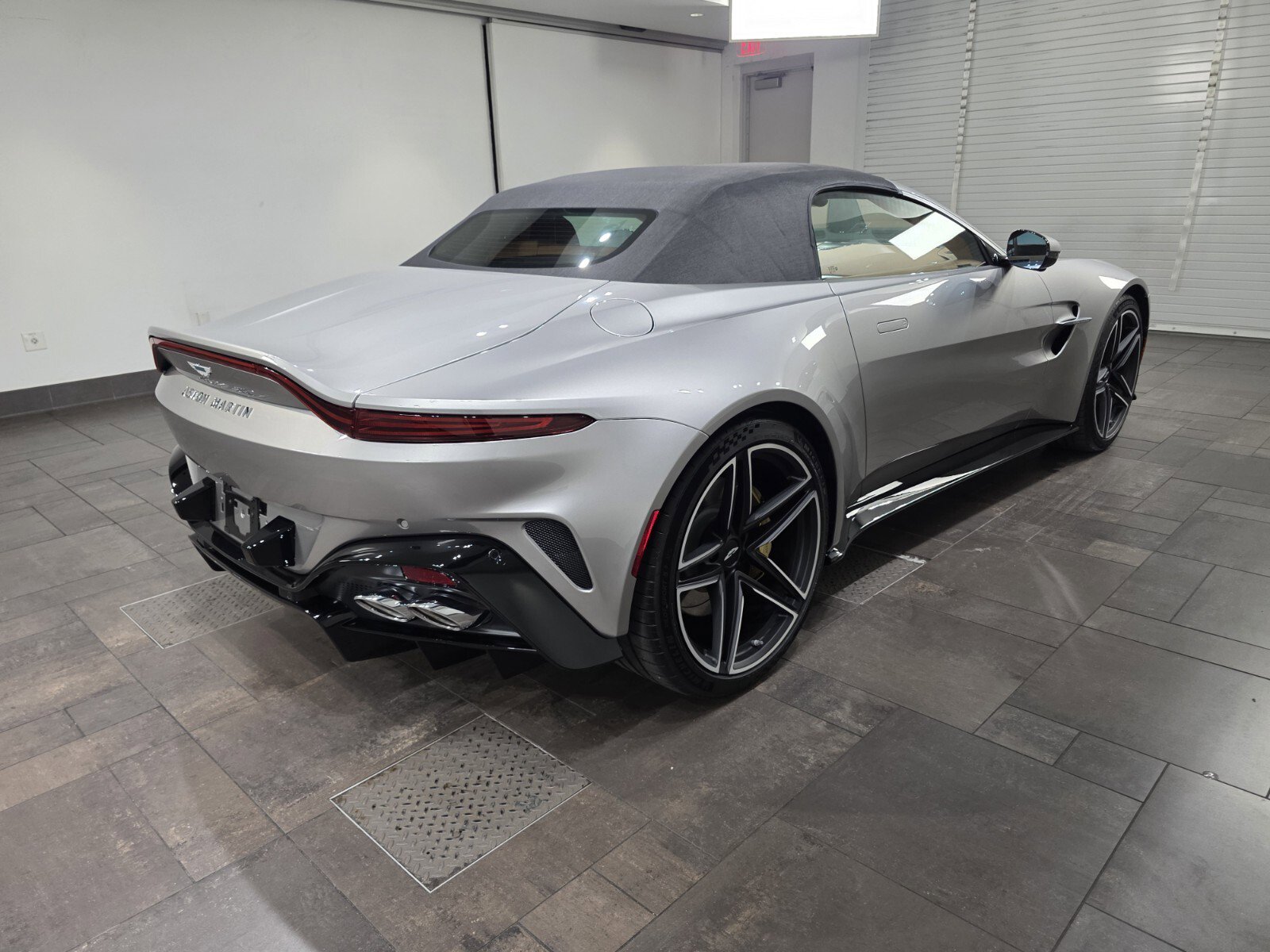 New 2026 Aston Martin V8 Vantage Roadster RWD image 24