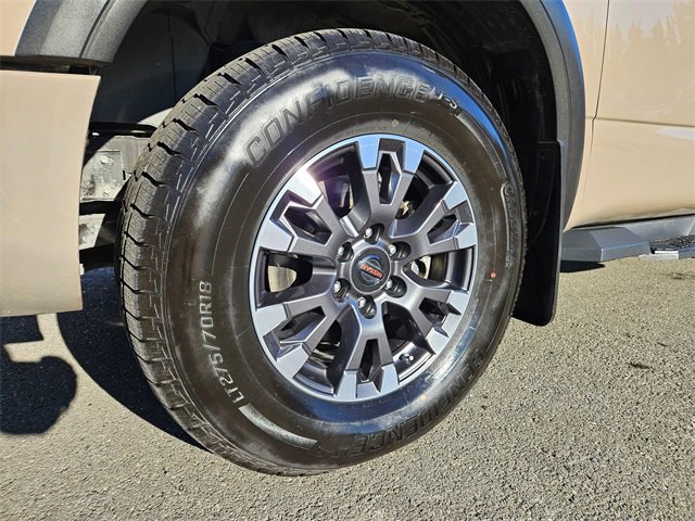 Used 2022 Nissan Titan PRO-4X w/ Pro-4x Convenience Package image 9