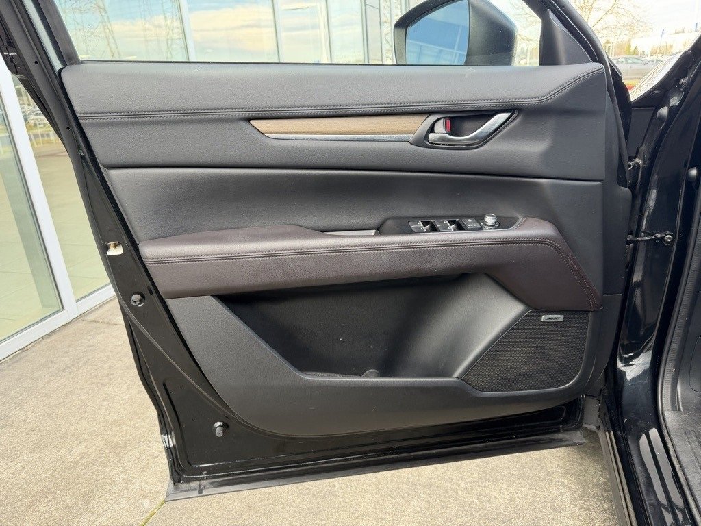 Used 2019 MAZDA CX-5 Signature image 12