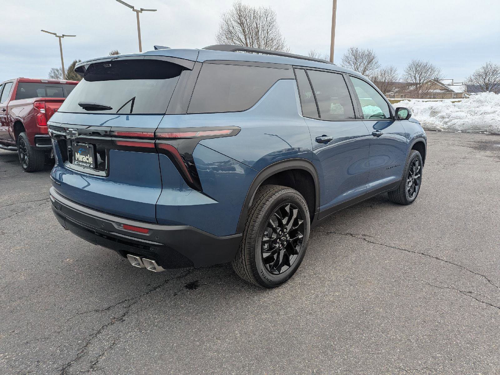 New 2026 Chevrolet Traverse LT w/ Midnight/Sport Edition image 14