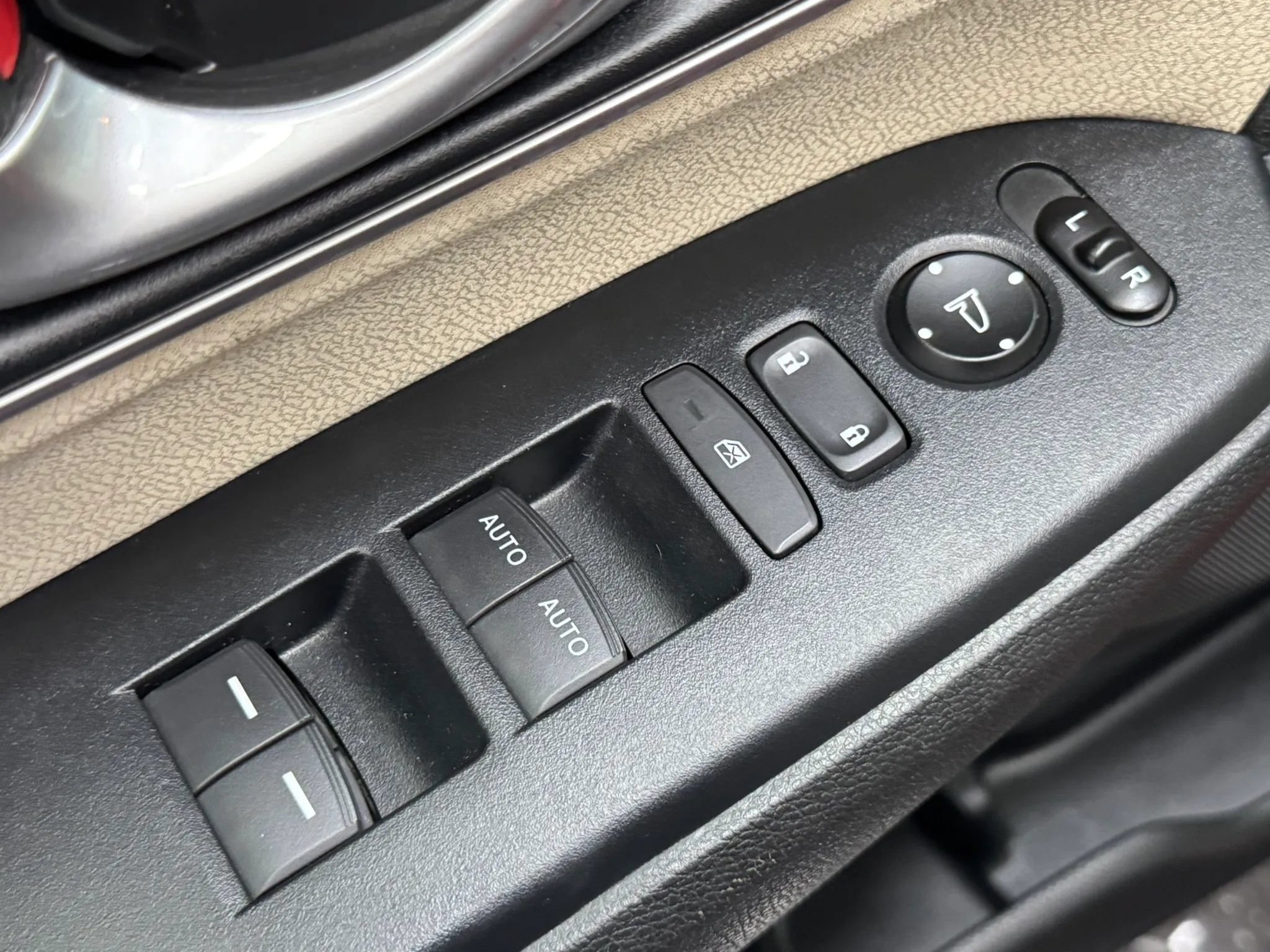Used 2019 Honda CR-V EX image 18