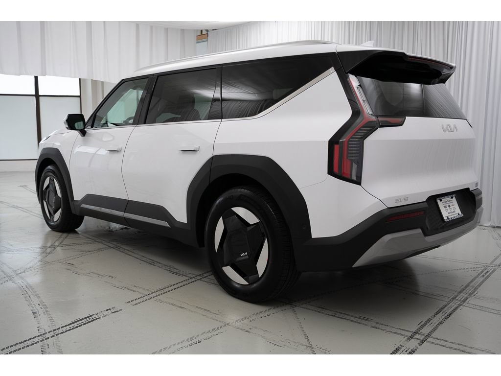 New 2026 Kia EV9 Wind image 5