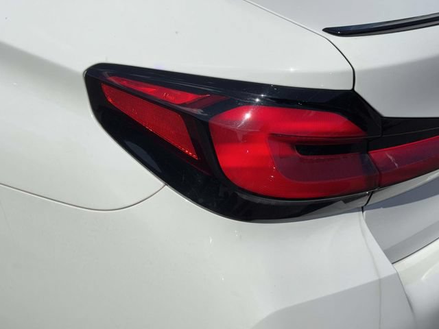Used 2023 BMW 530i w/ M Sport Package RWD image 11