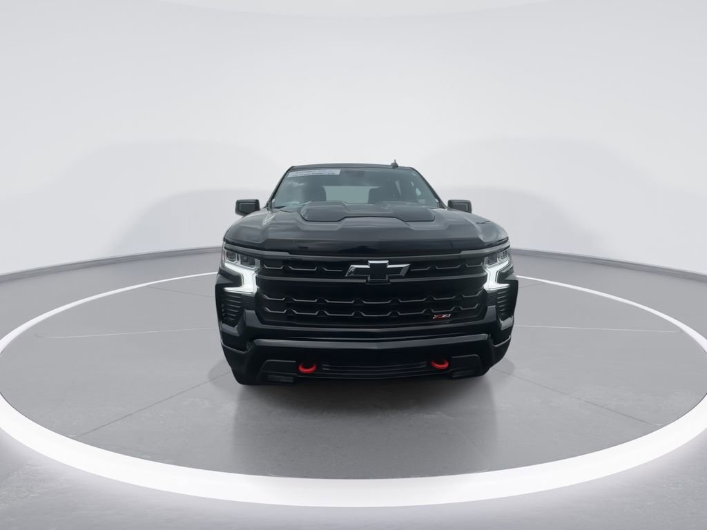 Used 2025 Chevrolet Silverado 1500 LT Trail Boss image 3