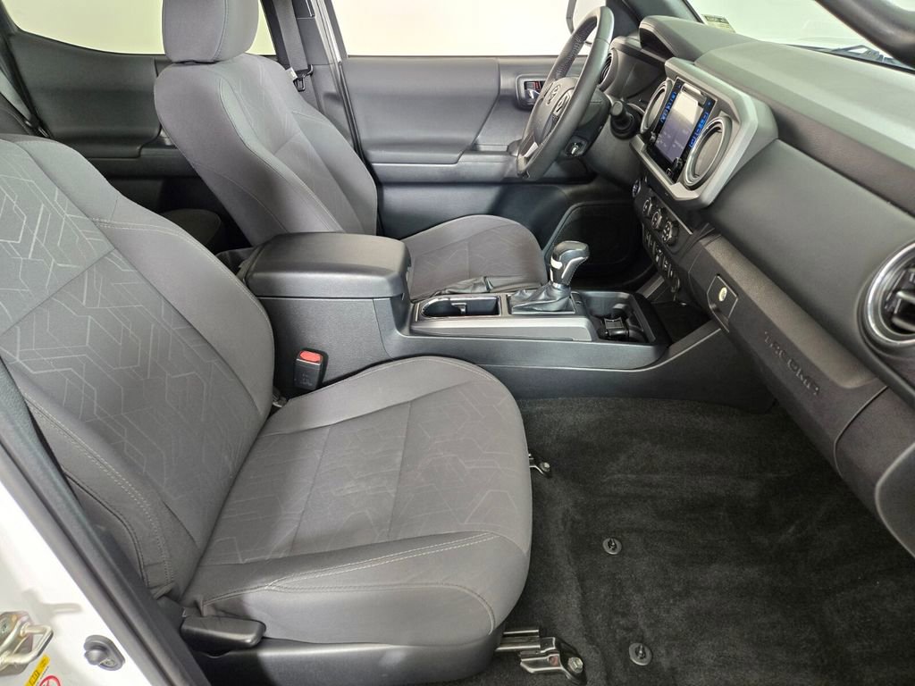 Used 2019 Toyota Tacoma TRD Off-Road w/ Technology Package image 22