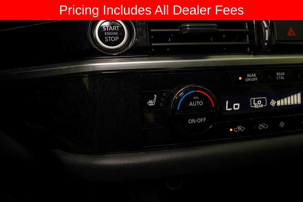 Certified 2024 Nissan Pathfinder SV w/ SV Premium Package FWD image 18