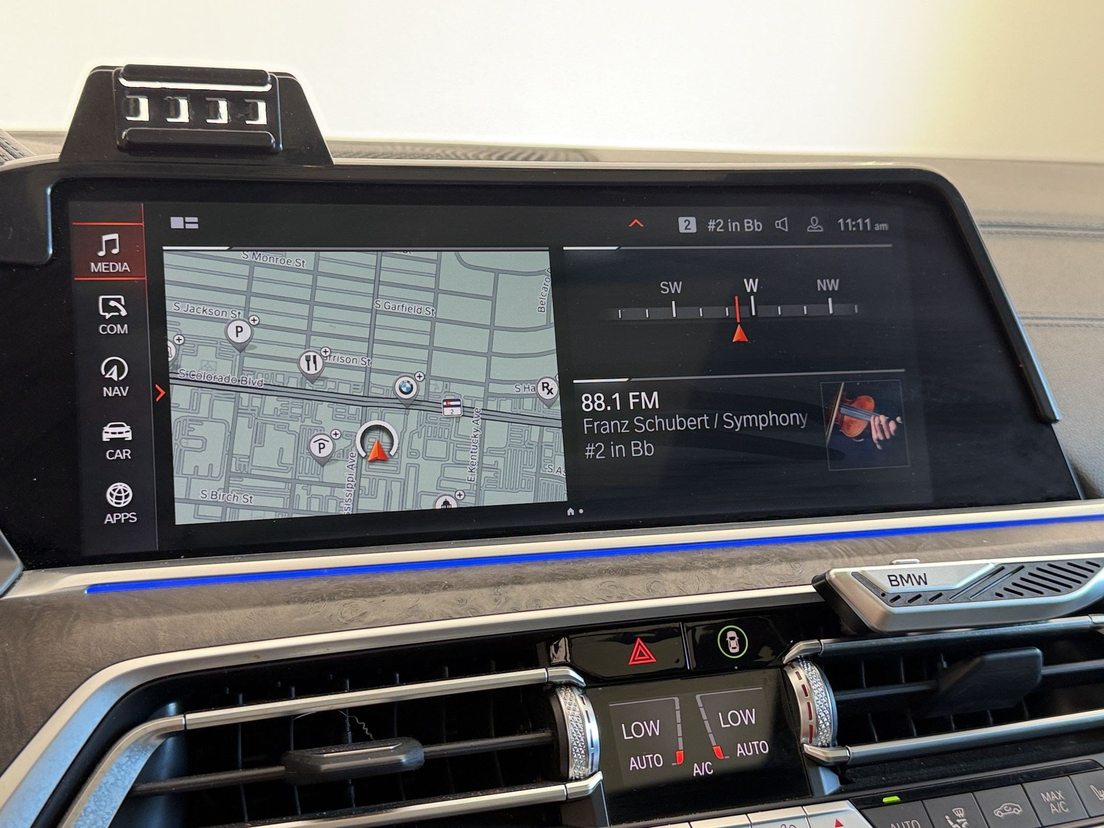 Used 2023 BMW X5 xDrive40i w/ Premium Package AWD/4WD image 19