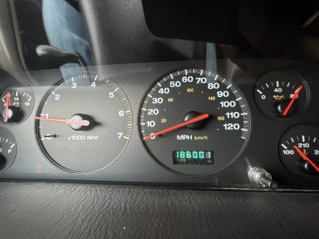 Used 2001 Jeep Grand Cherokee Laredo image 14