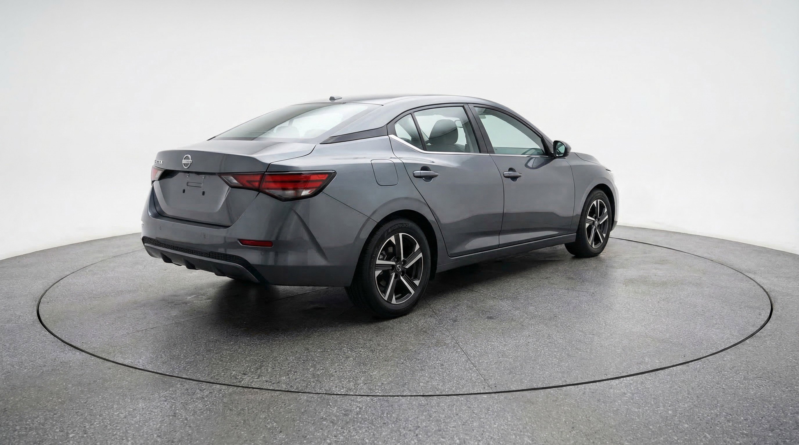 Used 2025 Nissan Sentra SV image 9