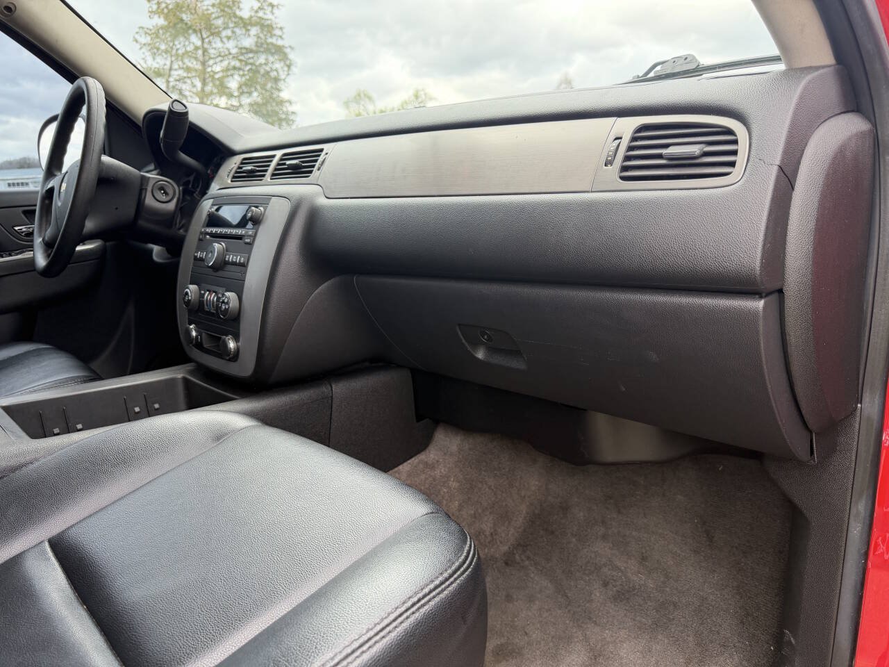 Used 2014 Chevrolet Tahoe 4WD w/ Skid Plate Package image 23