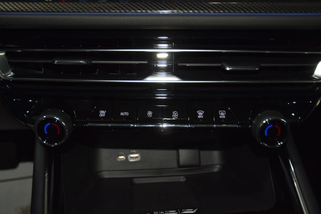 New 2026 Chevrolet Traverse High Country AWD/4WD image 33