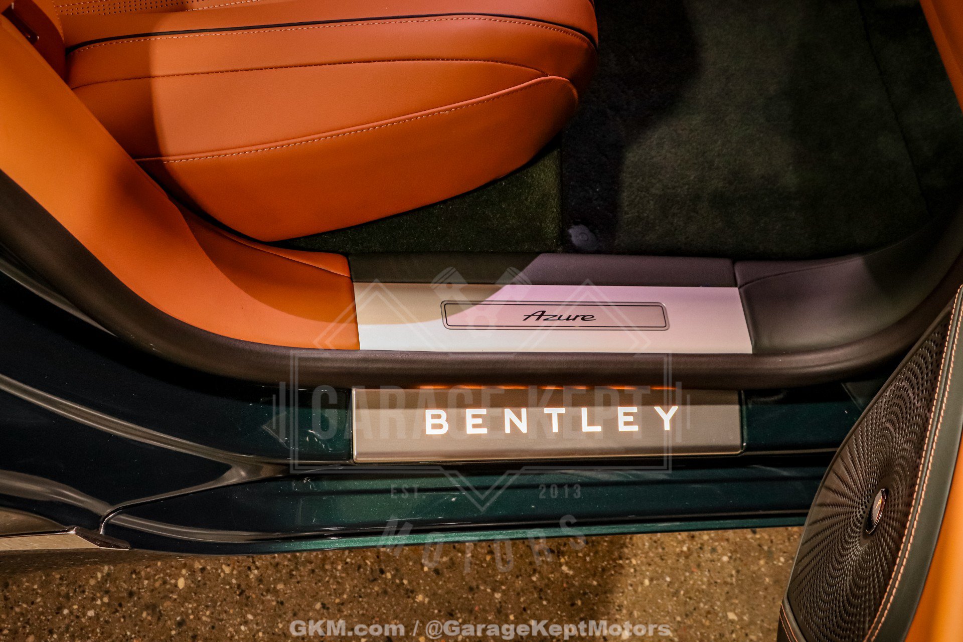 Used 2023 Bentley Flying Spur Azure AWD/4WD image 98