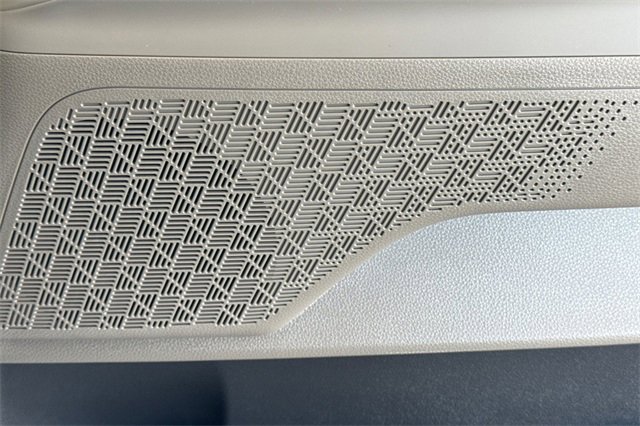 New 2026 Kia Carnival LX image 22