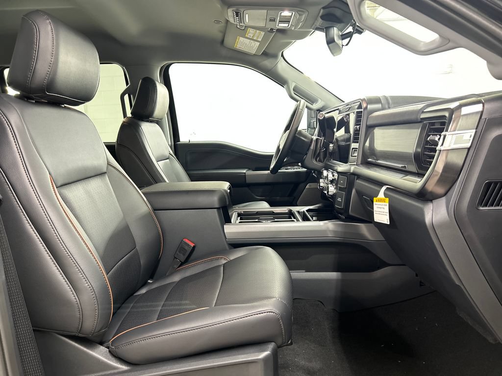 New 2026 Ford F250 Lariat w/ Black Appearance Package AWD/4WD image 15