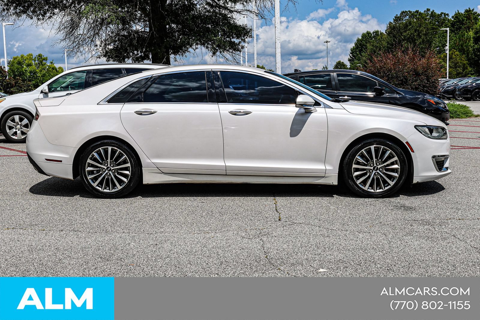 Used 2017 Lincoln MKZ Premiere FWD image 11