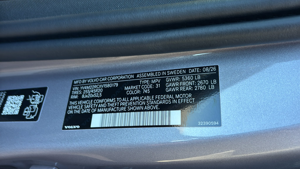 New 2027 Volvo XC60 B5 Plus AWD/4WD image 32