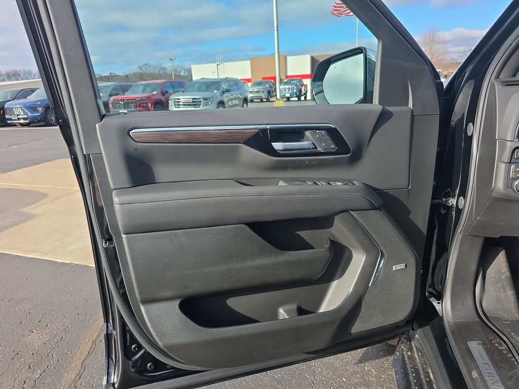 New 2026 Chevrolet Tahoe Premier image 23