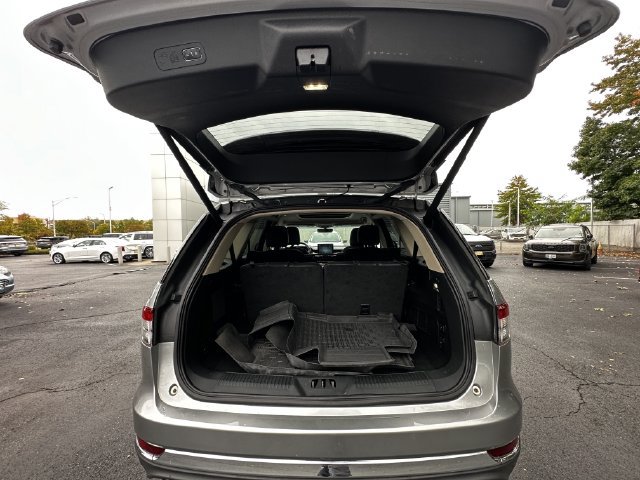 Certified 2023 Lincoln Aviator Reserve w/ Elements Package Plus AWD/4WD image 42