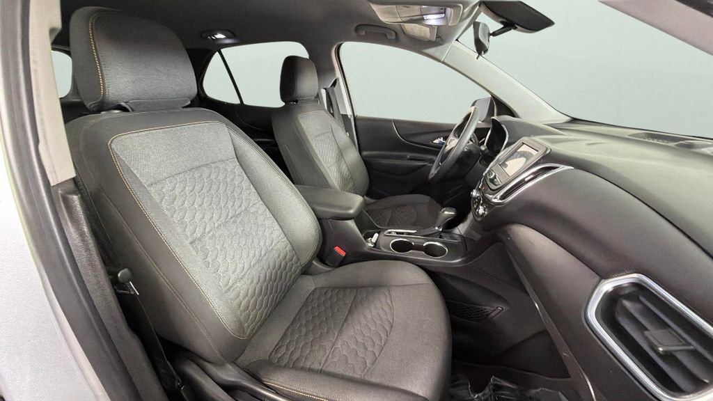 Certified 2018 Chevrolet Equinox LT FWD image 32