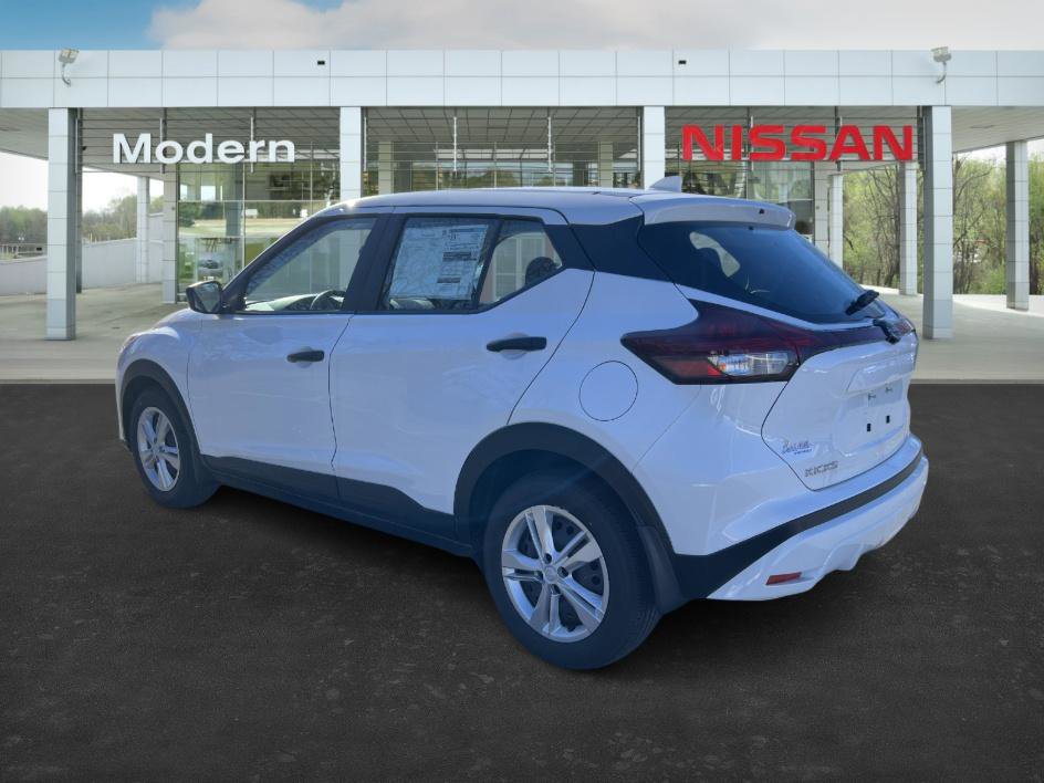 New 2025 Nissan Kicks Play S image 6