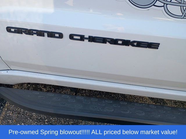 Used 2019 Jeep Grand Cherokee Altitude AWD/4WD image 18