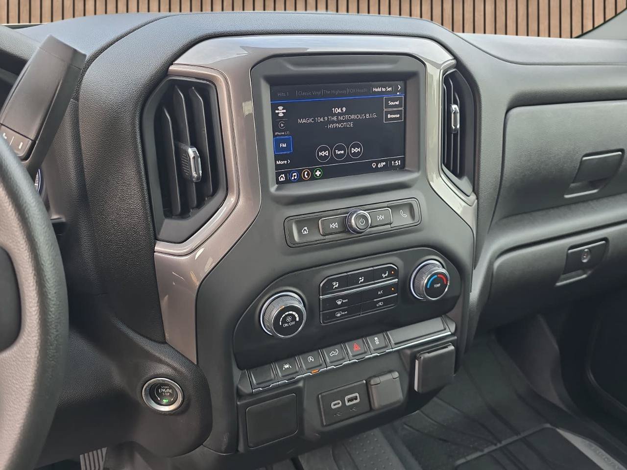 Used 2023 Chevrolet Silverado 1500 Custom AWD/4WD image 27