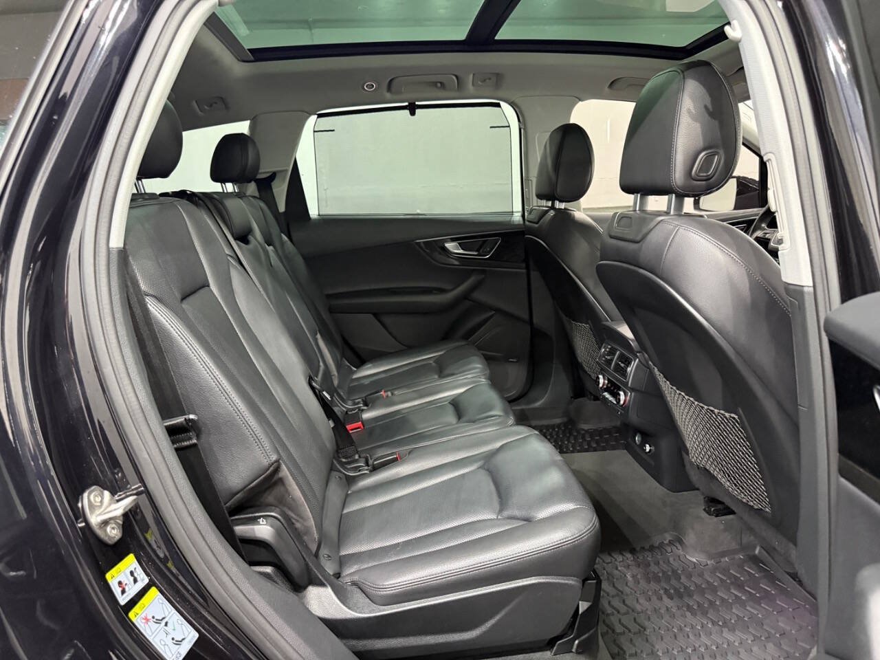 Used 2019 Audi Q7 3.0T Prestige AWD/4WD image 16