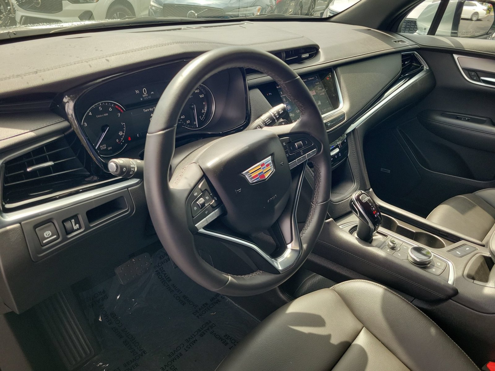 Used 2025 Cadillac XT6 Luxury FWD image 19