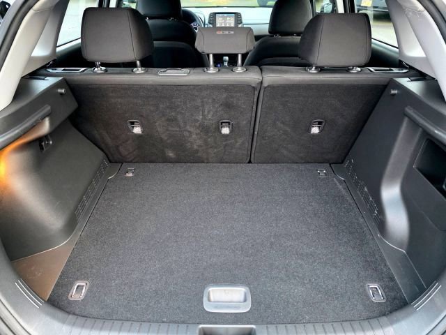 Used 2021 Hyundai Kona SE image 32