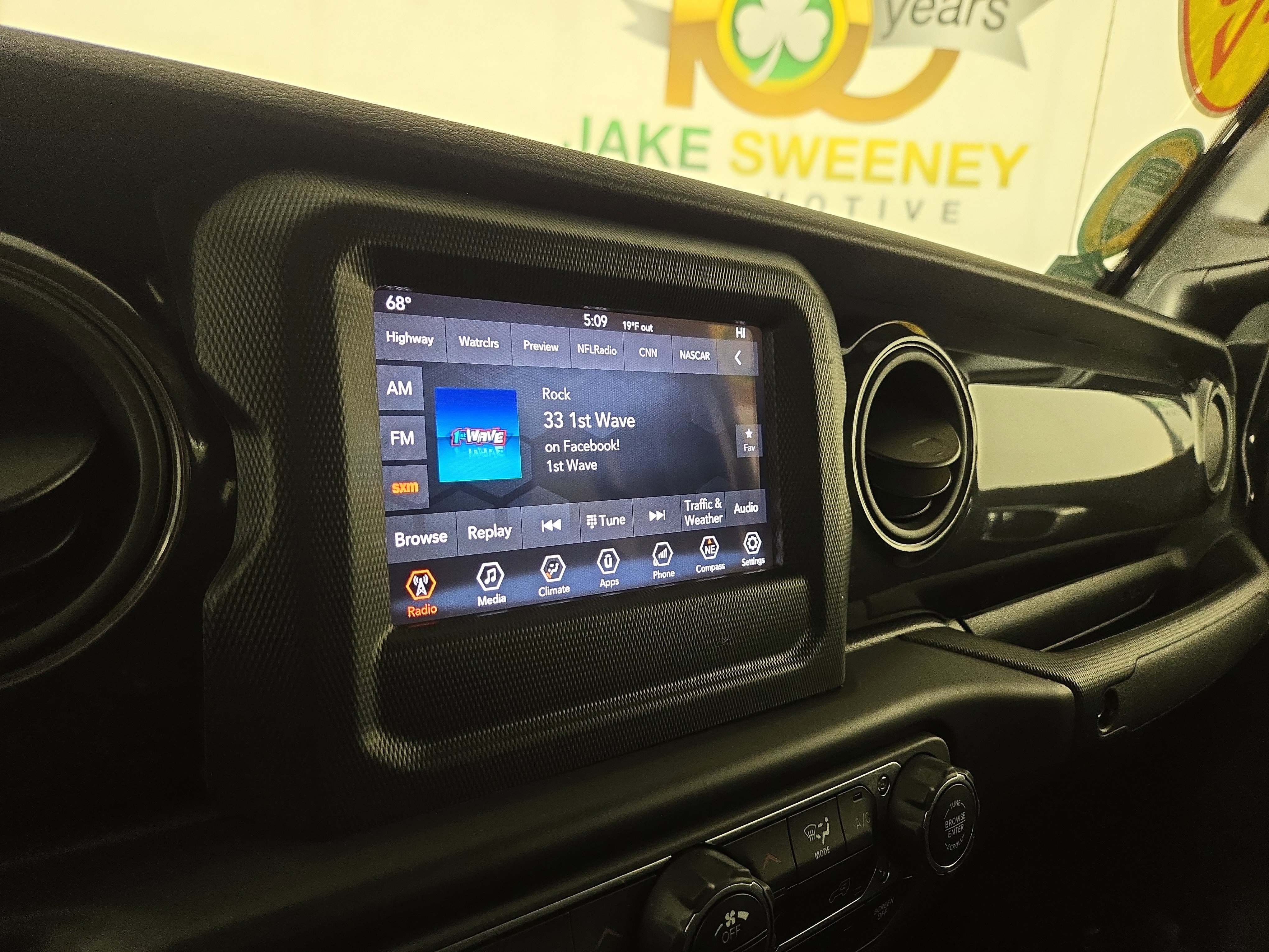 Certified 2022 Jeep Gladiator Sport image 20