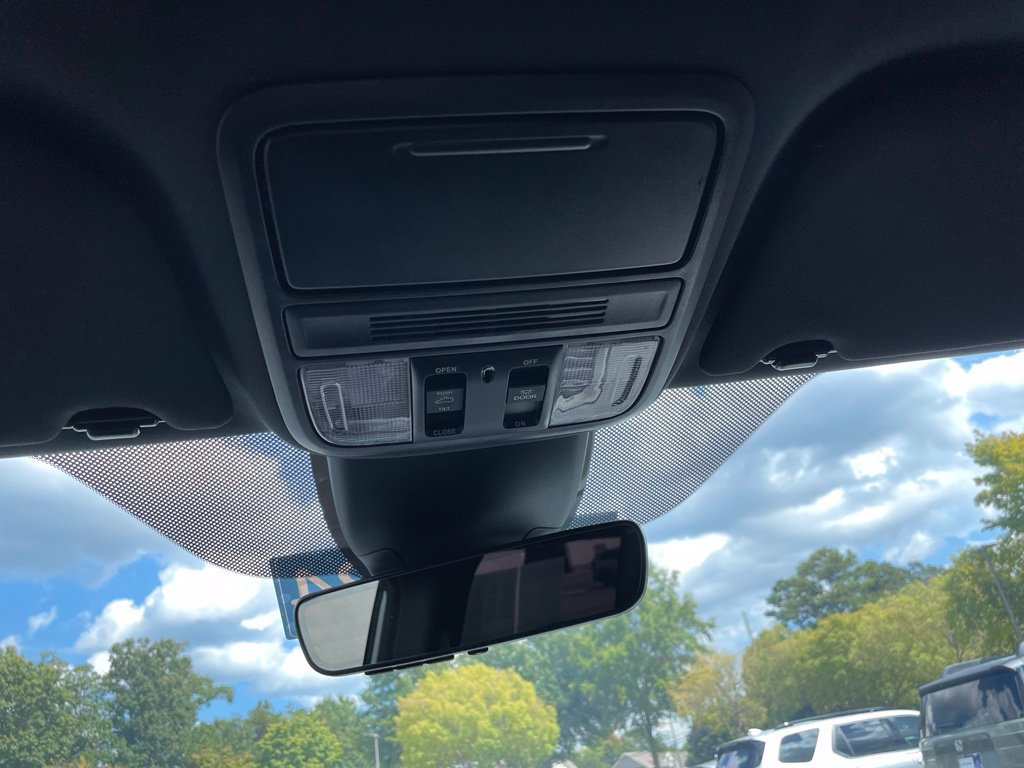 Certified 2024 Honda Odyssey Sport image 16