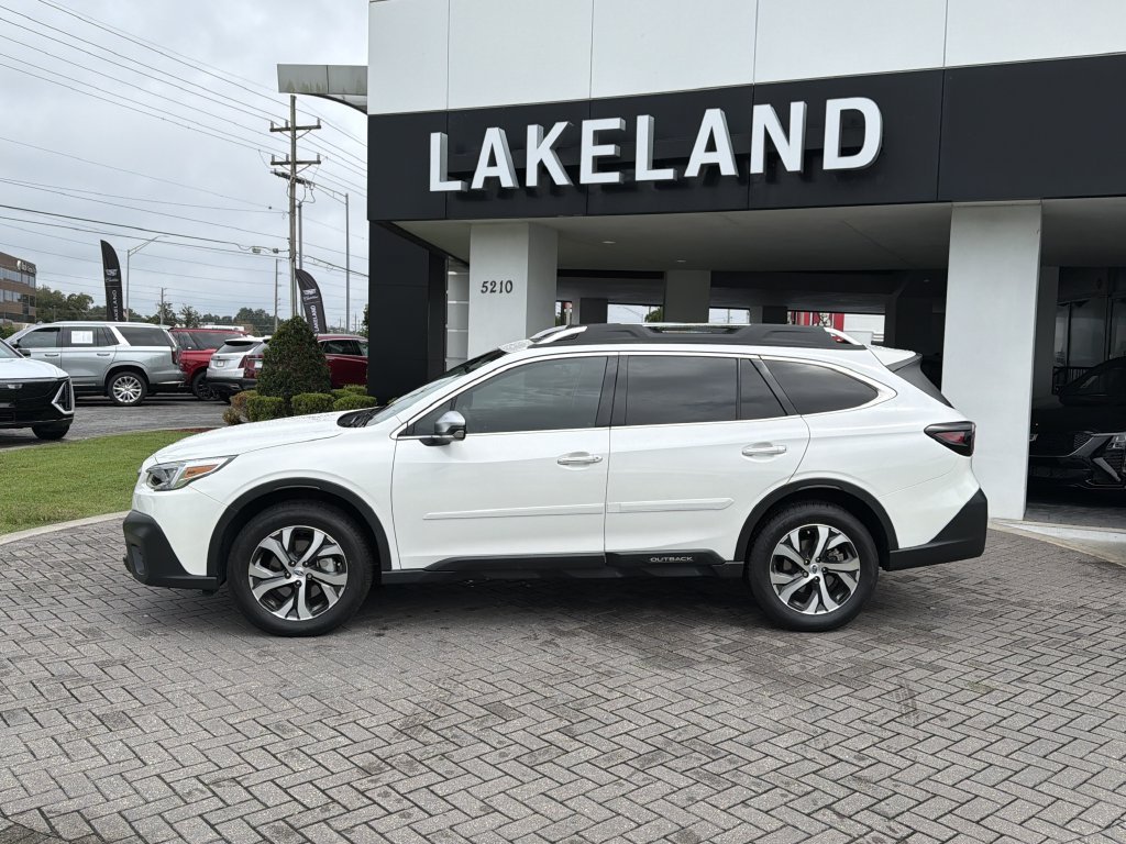 Certified 2022 Subaru Outback Touring XT AWD/4WD image 3
