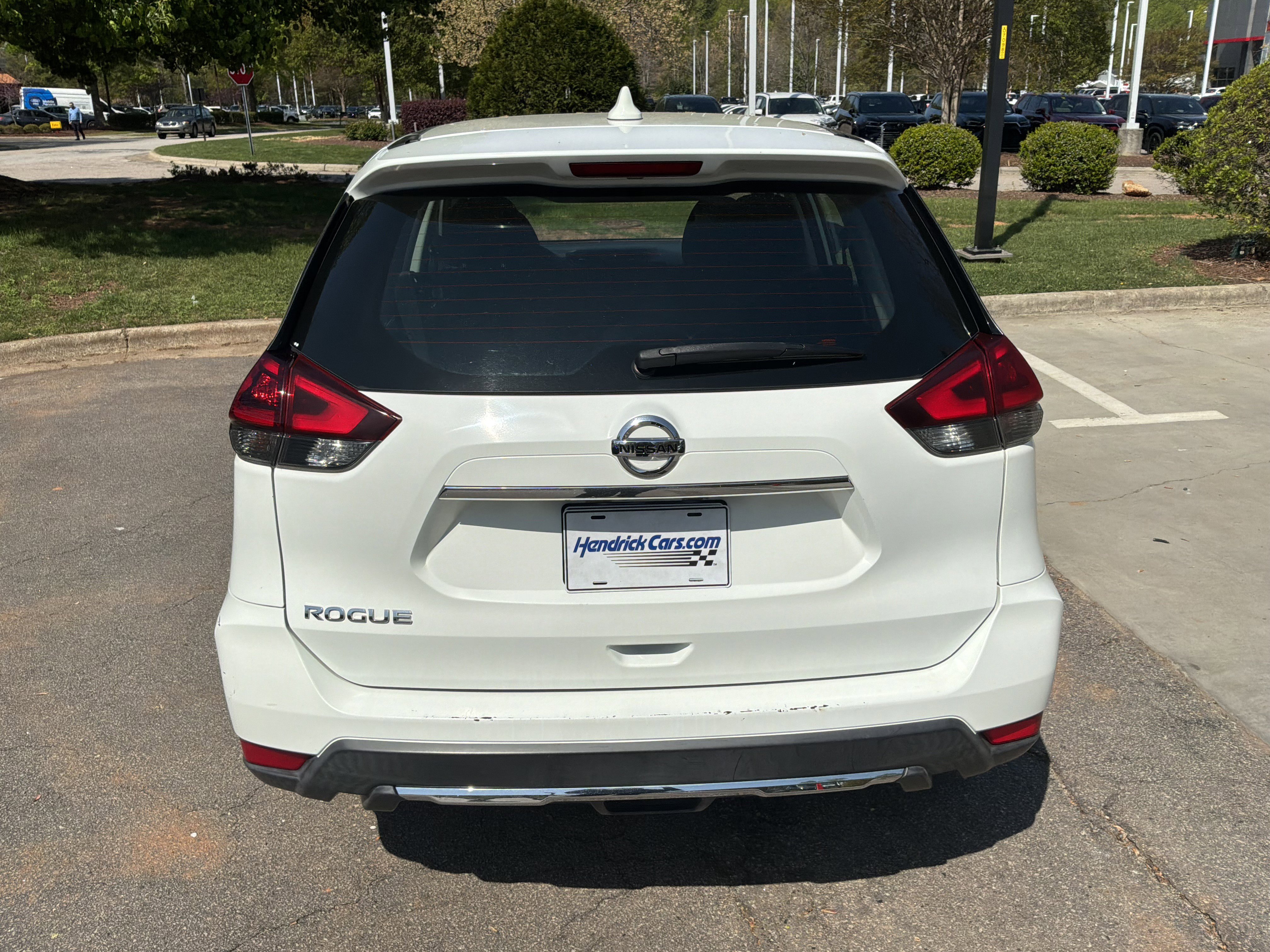 Used 2019 Nissan Rogue S image 13