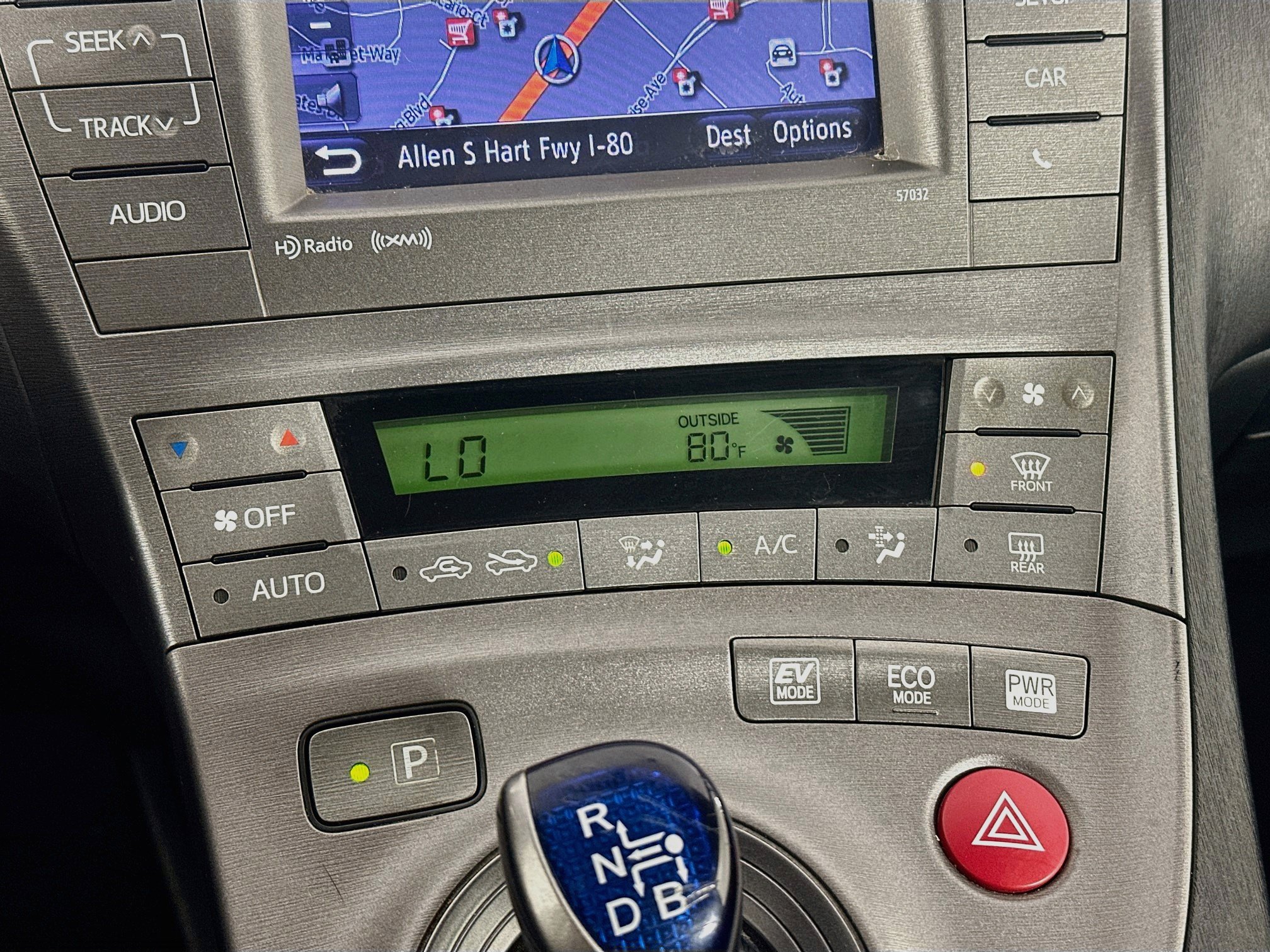 Used 2015 Toyota Prius Persona Series FWD image 23
