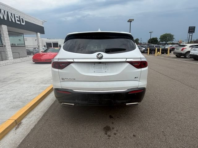 Used 2024 Buick Enclave Essence w/ Sport Touring Edition AWD/4WD image 9