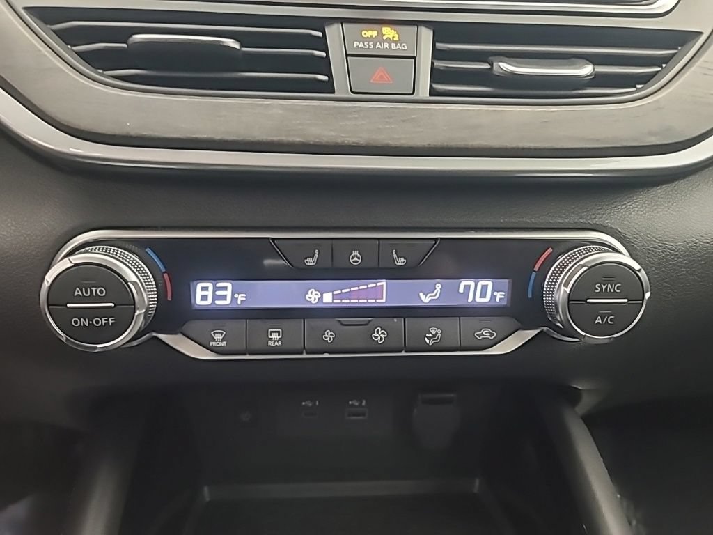 Used 2025 Nissan Altima 2.5 SL FWD image 35