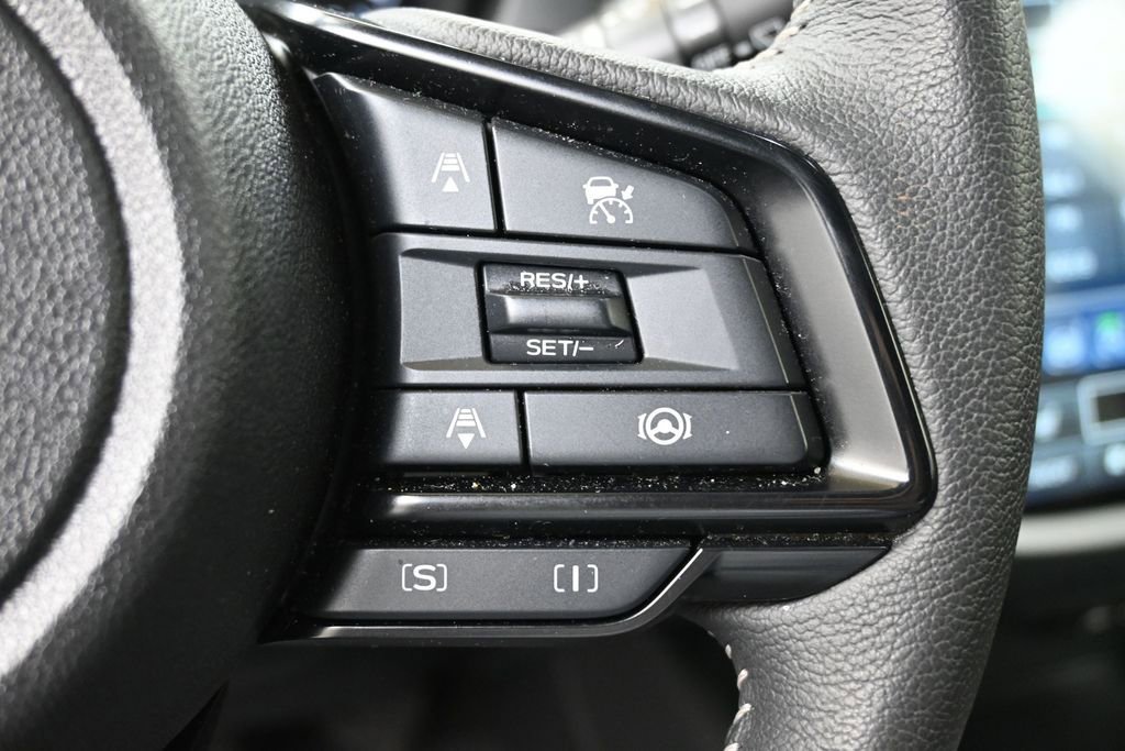 Used 2025 Subaru Forester Premium AWD/4WD image 25